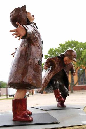 Image of Puddle Hunt sculpture by artist Susan Geissler