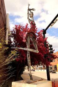 Photo of Resplendent Fervor sculpture by Gregory Mendez